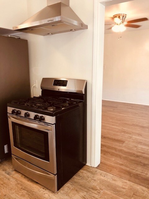 Kitchen - 112 S Chevy Chase Dr