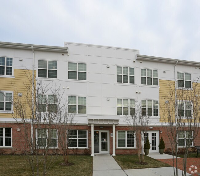 Cathedral Place 201 State St Westbury NY 11590 Apartment Finder