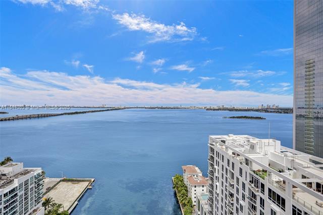 Building Photo - 460 NE 28th St