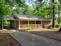 Building Photo - 2021 Brewer Blvd SW