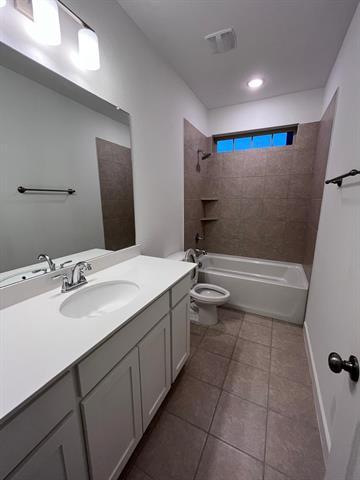 Building Photo - 2789 Majesty Dr