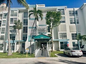 Building Photo - 17560 Atlantic Blvd