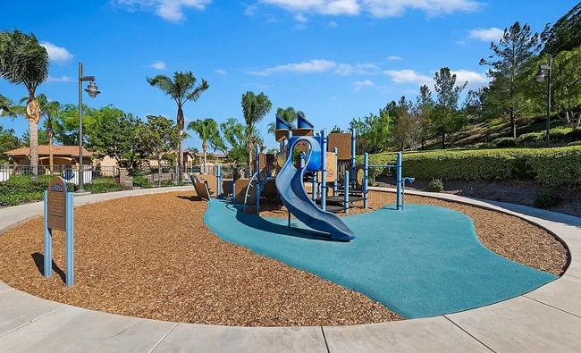 Building Photo - 10960 Knoxville Way