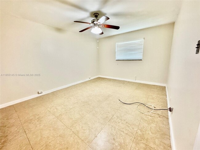 Building Photo - 650 SW 124th Terrace