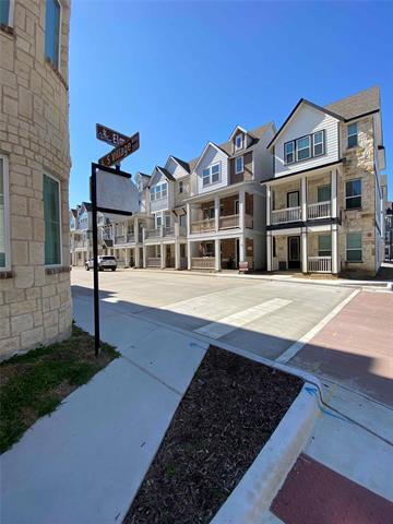 Building Photo - 203 S Village Way