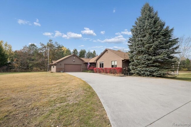 Building Photo - 7700 Trumble Rd