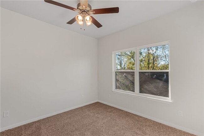 Building Photo - 601 W 24th St