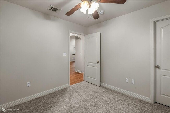 Building Photo - LEGACY BEAUTY.. Close to Barksdale Air Force Base..