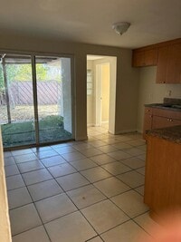 Building Photo - 1384 NW 27th St