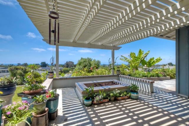 Building Photo - 888 Channel Island Dr