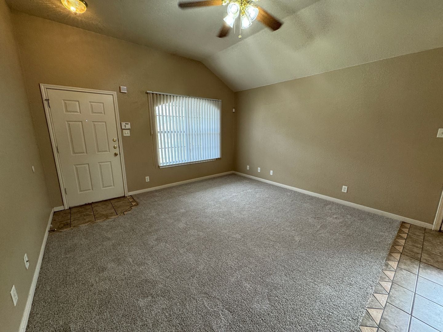 Building Photo - 4706 John David Dr