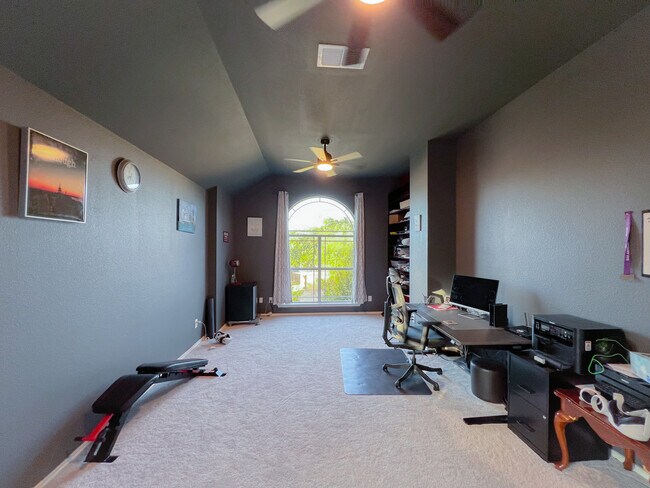 Building Photo - 10419 Avalon Rdg