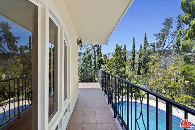 Building Photo - 7863 Electra Dr