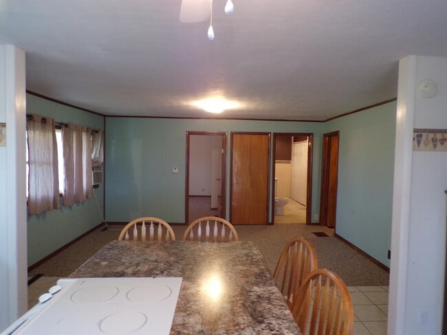 Building Photo - 14780 Lickley Rd