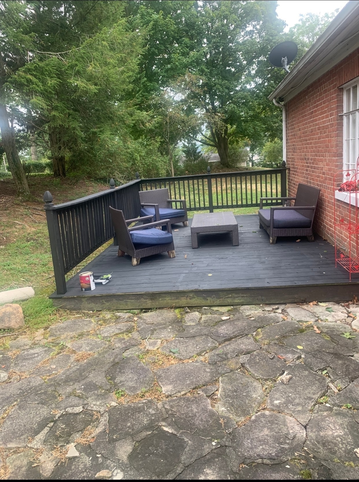 Building Photo - 812 Breezemont Dr
