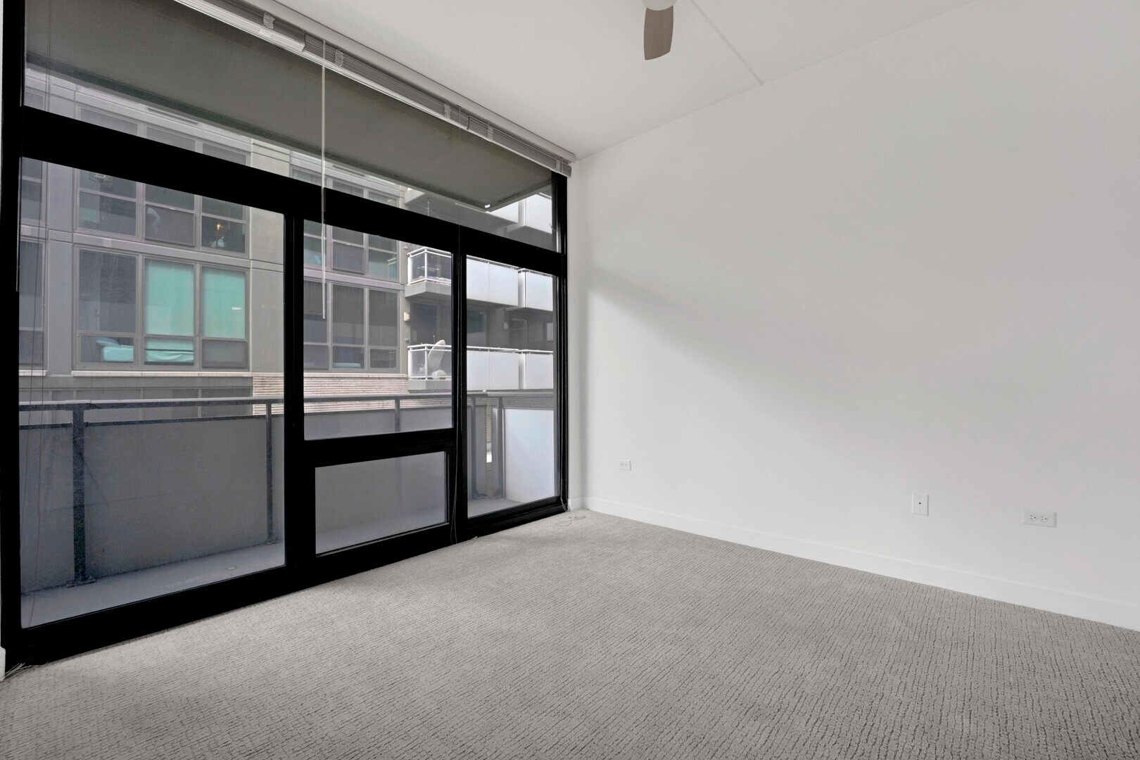 Building Photo - 660 W Wayman St