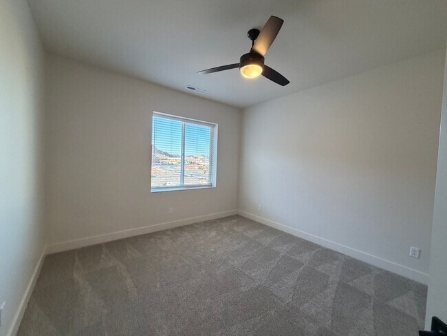 Building Photo - 622 Hemsworth Ln