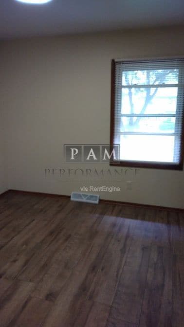 Building Photo - 8249 Imperial Dr