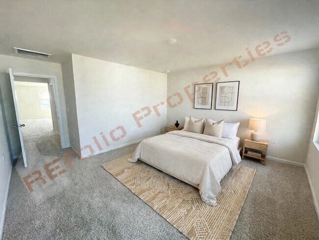 Building Photo - 127 Tourmaline Hl Dr