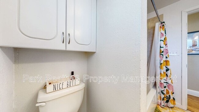 Building Photo - 6025 W 61st Ave