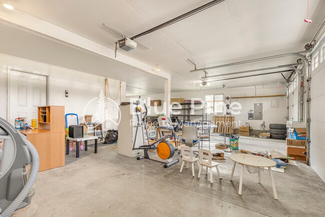 Building Photo - 3635 Tuscany Dr