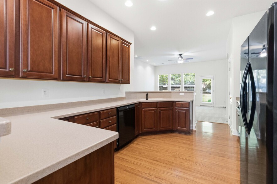 Building Photo - 7819 Chaddsley Dr