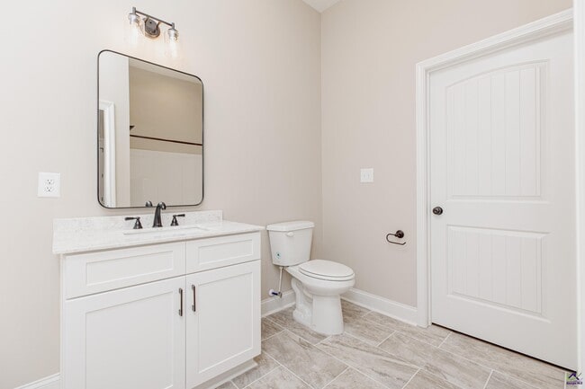 Building Photo - 1013 Northside Dr