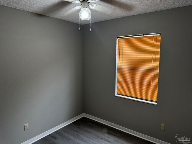 Building Photo - 5941 Leesway Blvd