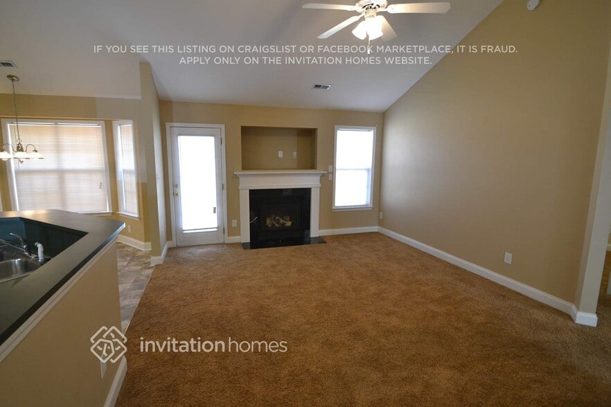 Building Photo - 2730 Stagbuck Dr