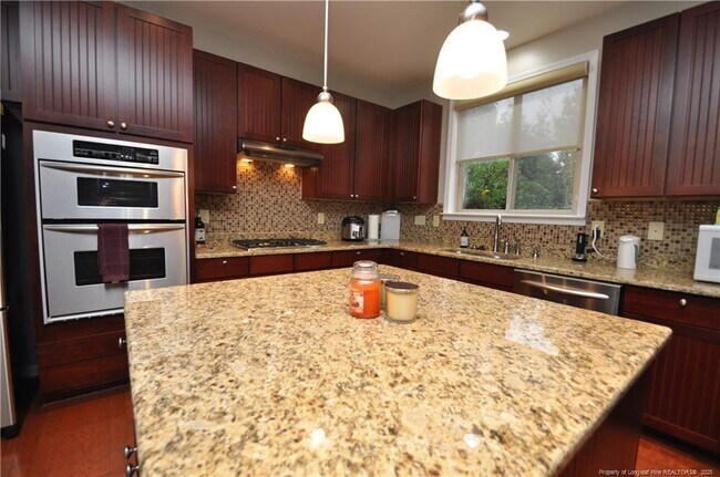 Building Photo - 300 Lime Creek Ct
