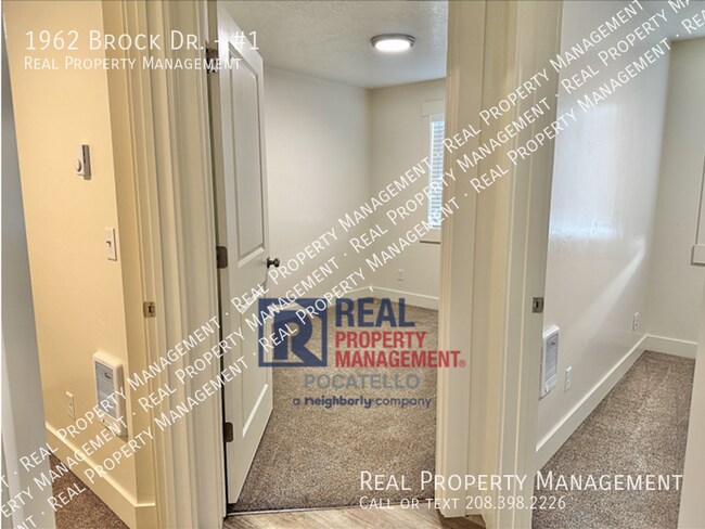 Building Photo - 1962 Brock Dr