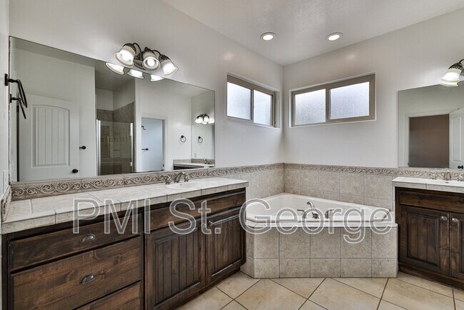 Building Photo - 2478 E Springs Dr