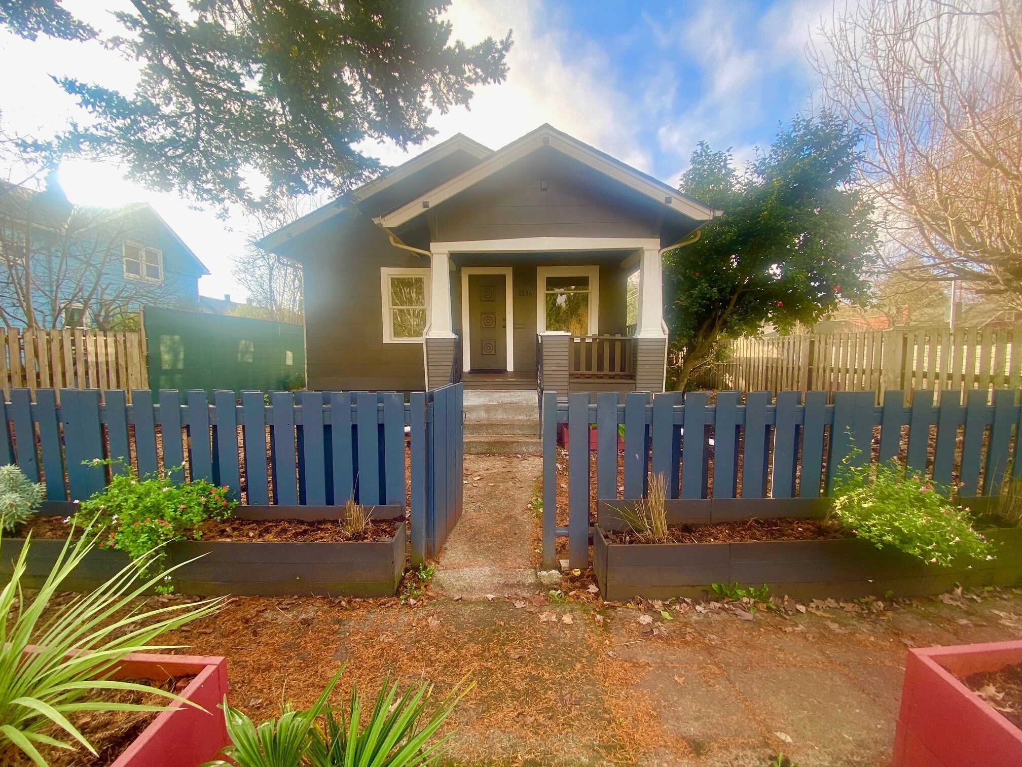 Building Photo - 8236 N Olympia St