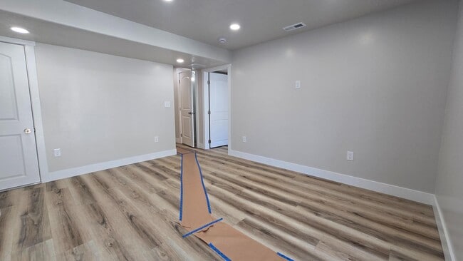 Building Photo - 14529 S Quiet Shade Dr