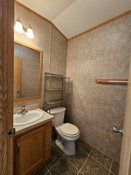 Building Photo - 45 Sunnyfield Dr