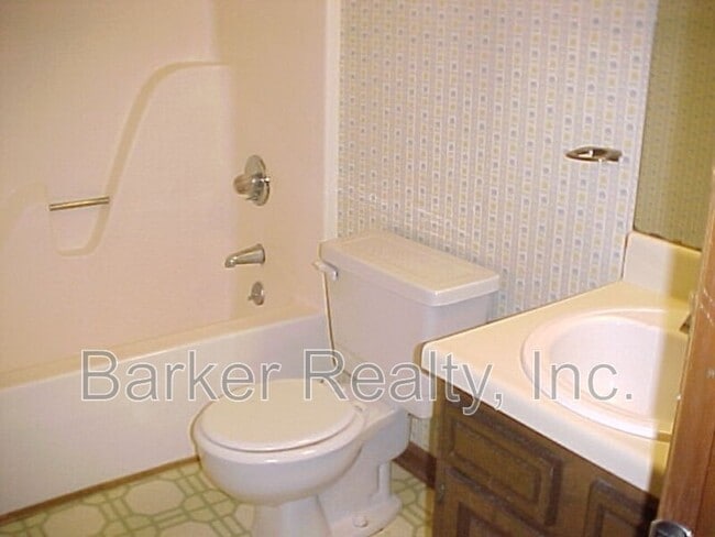 Building Photo - 40 Xebec Way
