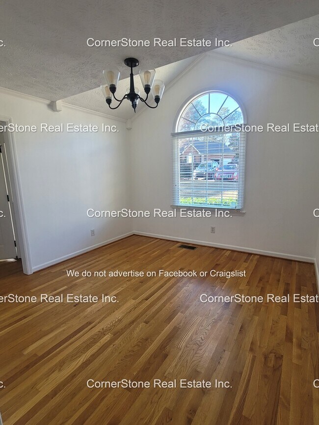 Building Photo - 3942 Watling Ct