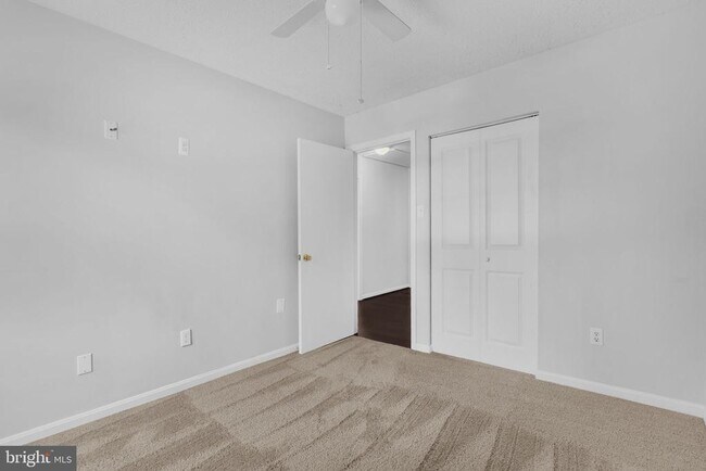 Building Photo - 2124 Duchy Ct