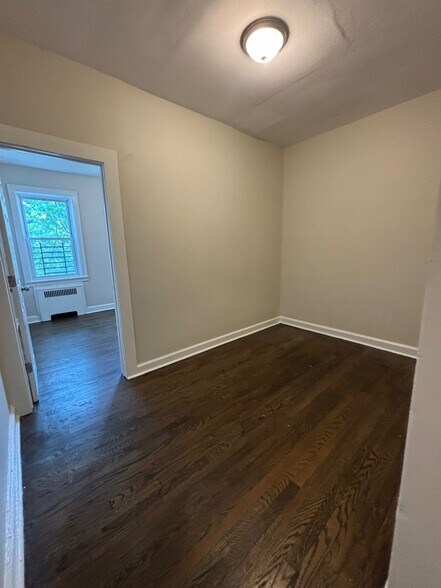 51 Summit Ave B3 - 56 Summit Ave