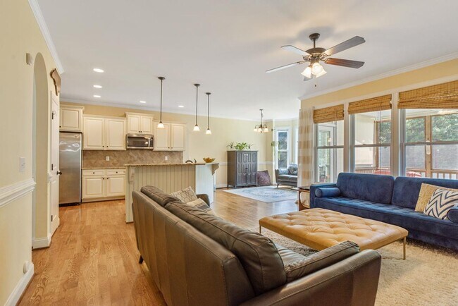 Building Photo - Gorgeous Wake Forest Home!