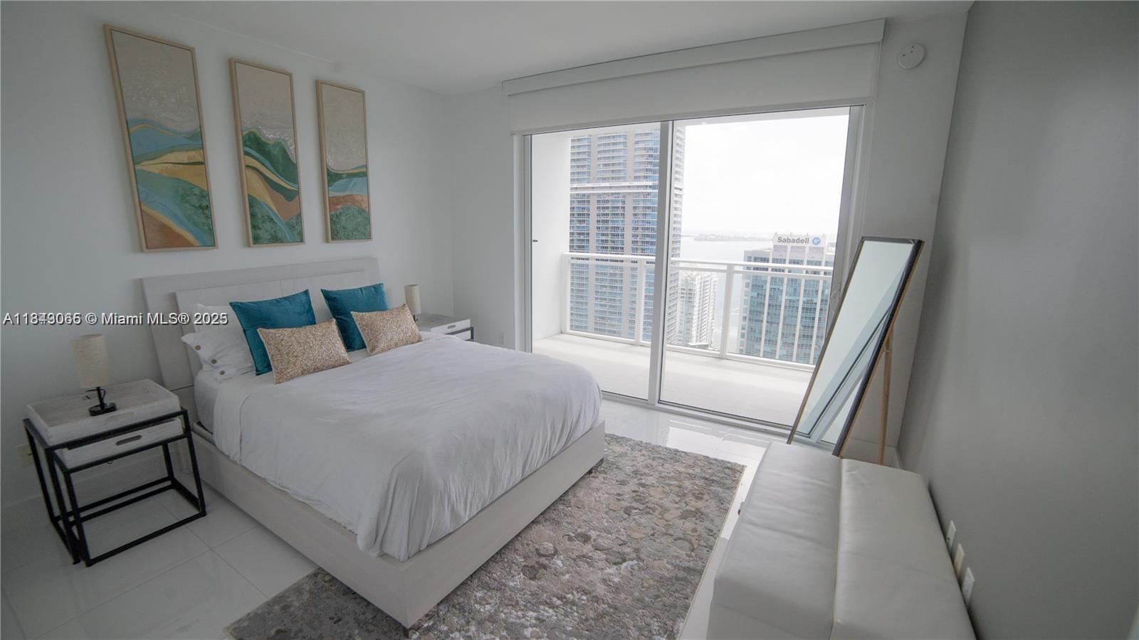 Building Photo - 1080 Brickell Ave
