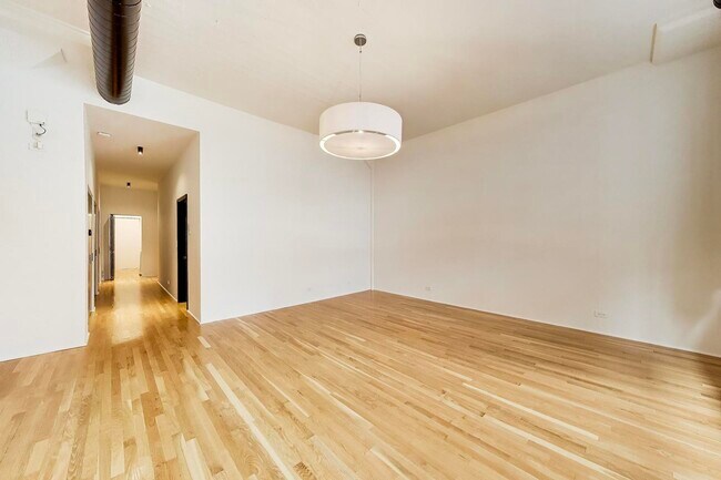 Building Photo - 1021 S State St