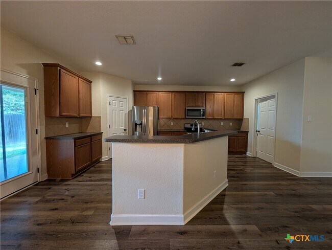 Building Photo - 349 Placid Meadow