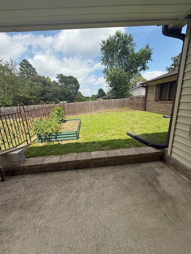 Building Photo - CALL or Text 910-284-4804 TO SCHEDULE