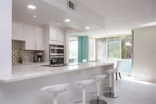 Building Photo - 660 Island Way