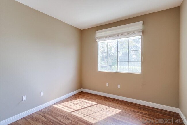 Building Photo - 12079 Tivoli Park Row