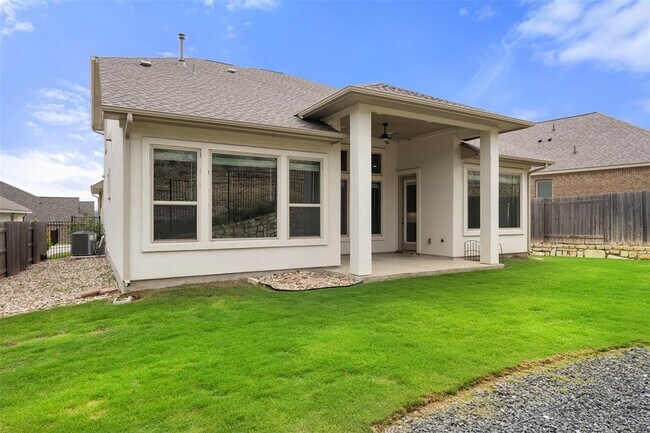 Building Photo - 336 Saturnia Dr