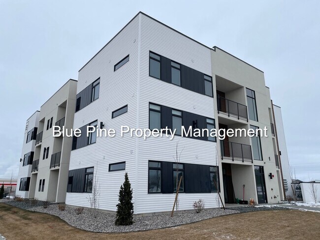 Building Photo - 311 E Lorene St