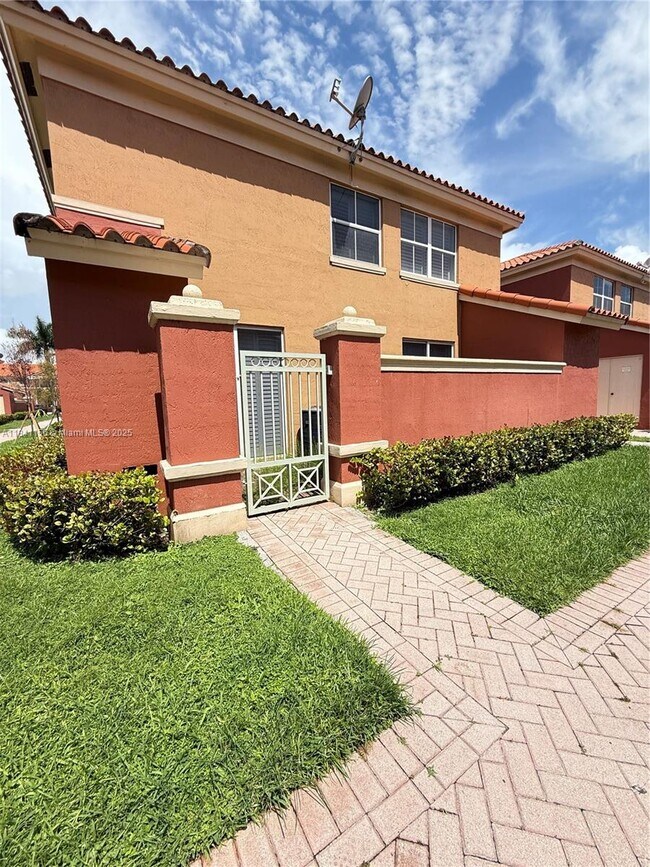 Building Photo - 6103 NW 116 Pl