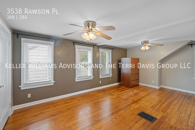 Building Photo - 3538 Rawson Pl